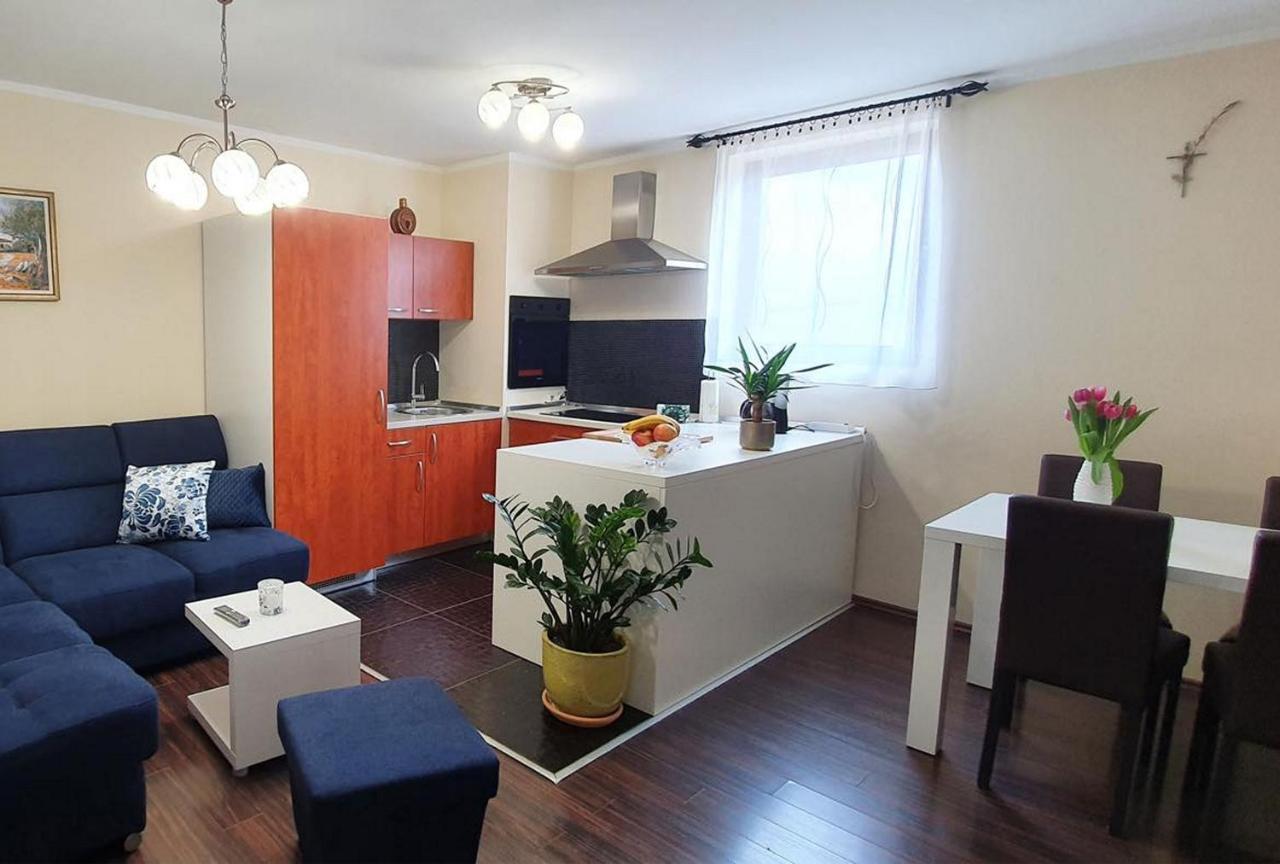 Apartments Tb 波拉特 外观 照片